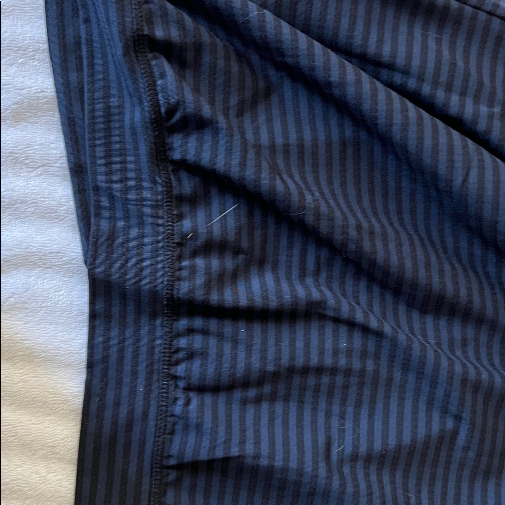 Athleta Exercise Top - Picture 4 of 6